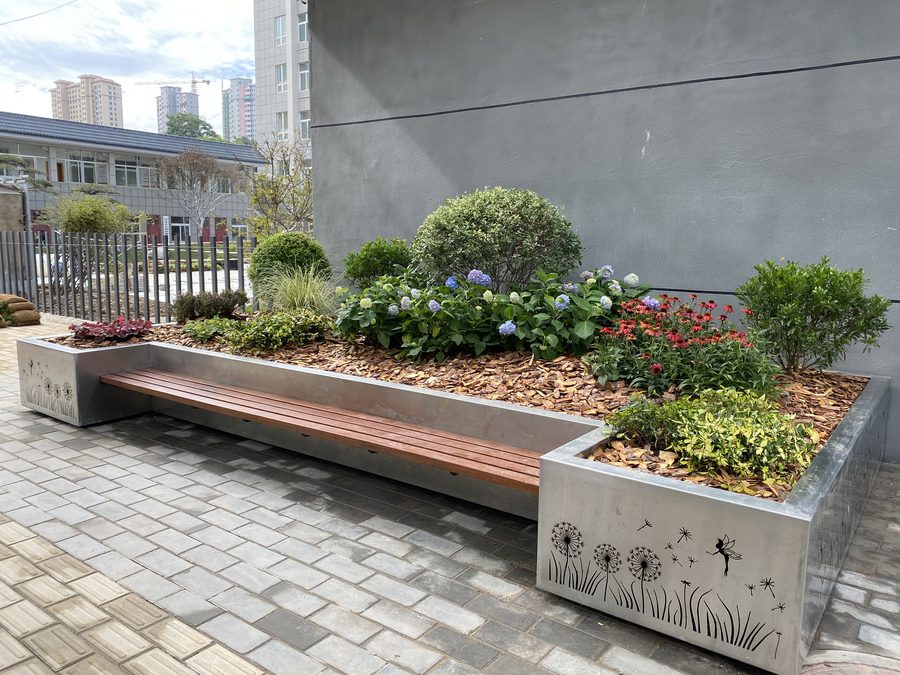 天水清水县户外不锈钢景观花箱座椅制作安装案例