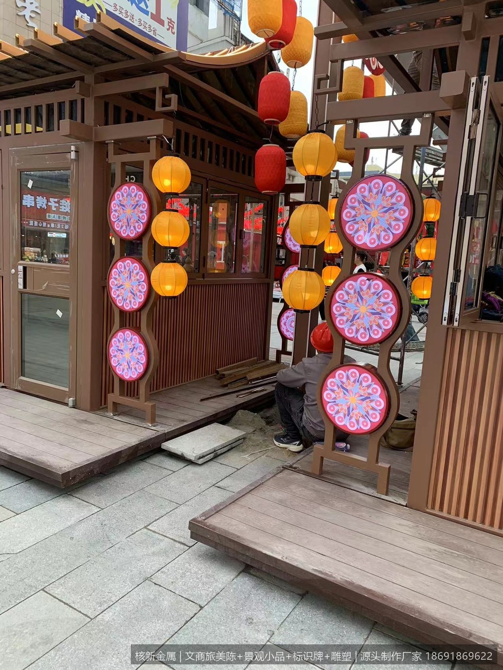 长沙不夜城美陈发光装置材料选型指南