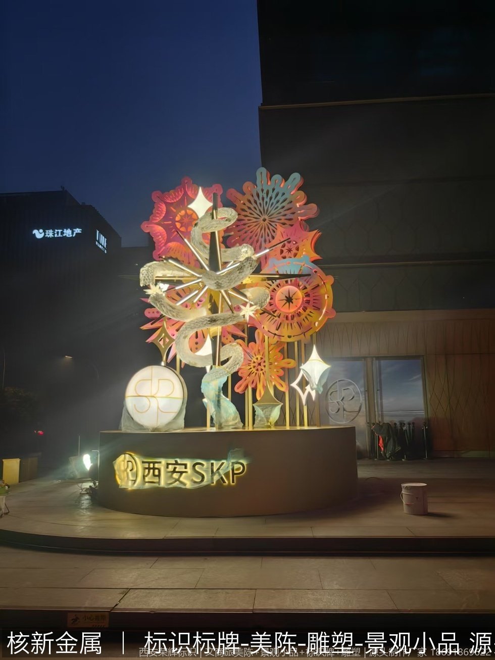 武汉商业街美陈制作工艺对比分析