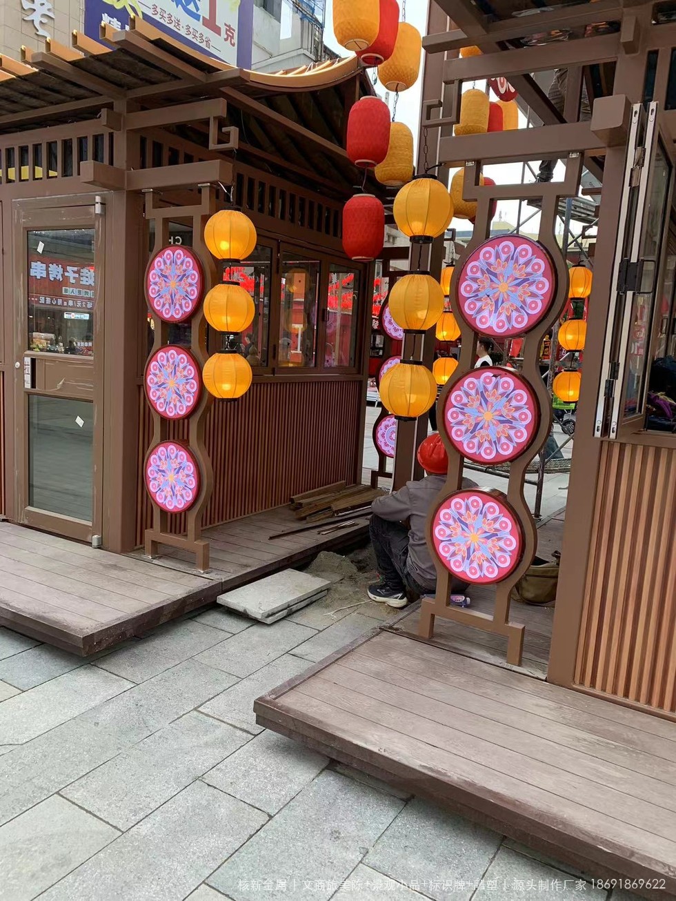 银川凤凰天街铁艺美陈项目实景图（4）