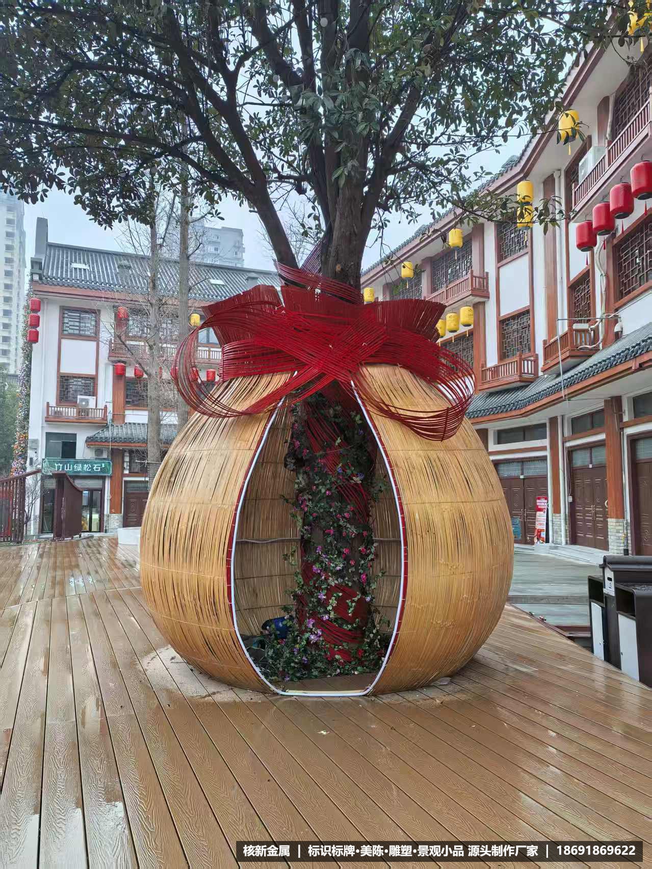 丹江口均州老街不夜城美陈设计制作安装案例_核新金属美陈厂家